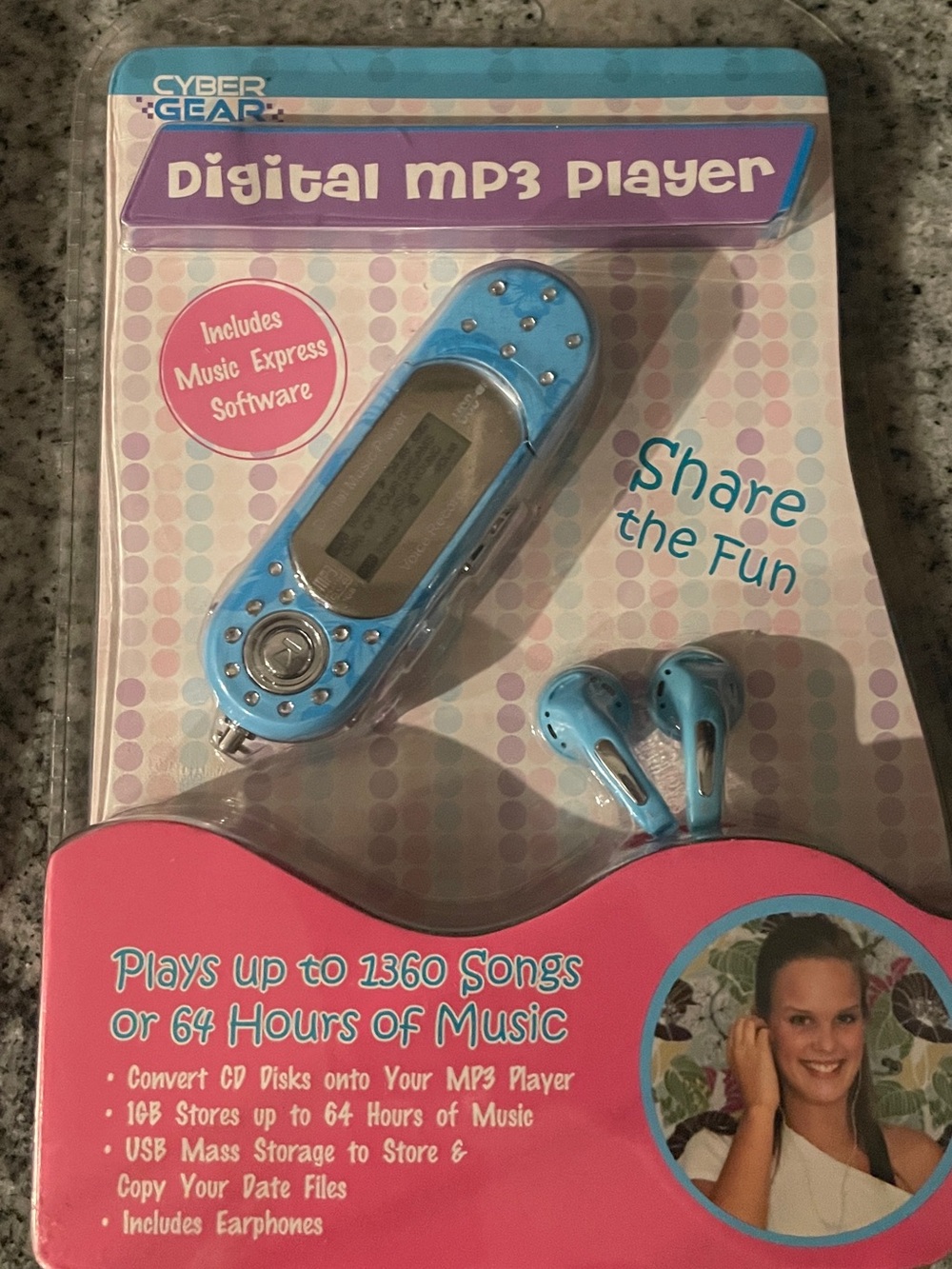 Y2K Cyber Gear MP3 Player 2007 Retro Tech Aesthetic Blue 2000s Nostalgia